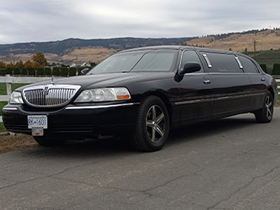 Stunning 6 passenger Lincoln Limousine